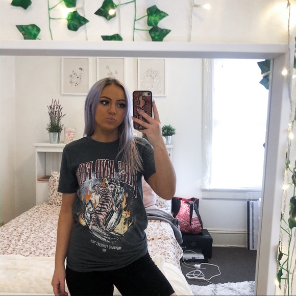 Nasty Gal Tops - nasty gal fire and fury graphic t-shirt